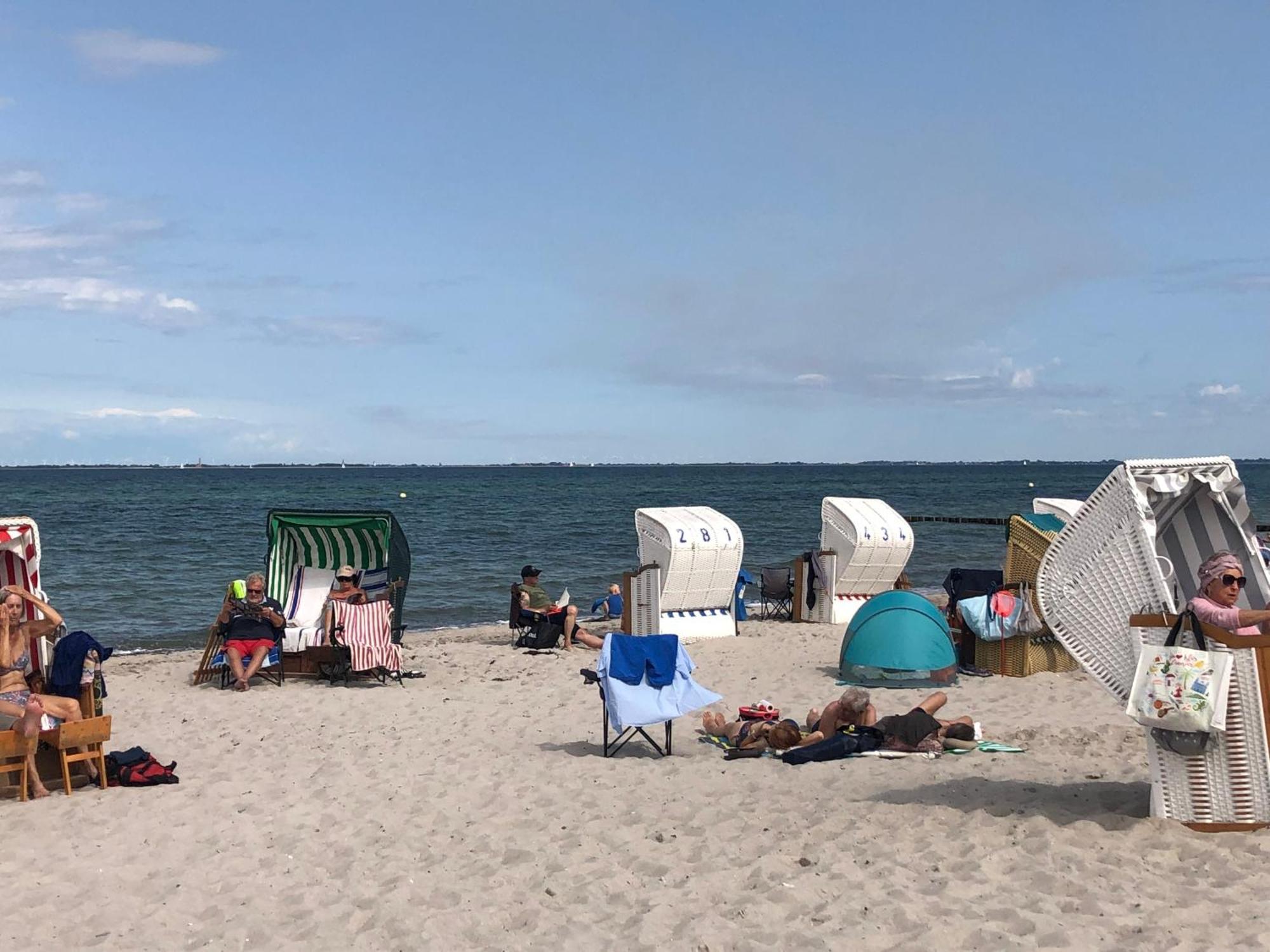Ferienwohnung Sandkueste Mit Strandkorb & Indoor Spielplatz Heiligenhafen Extérieur photo
